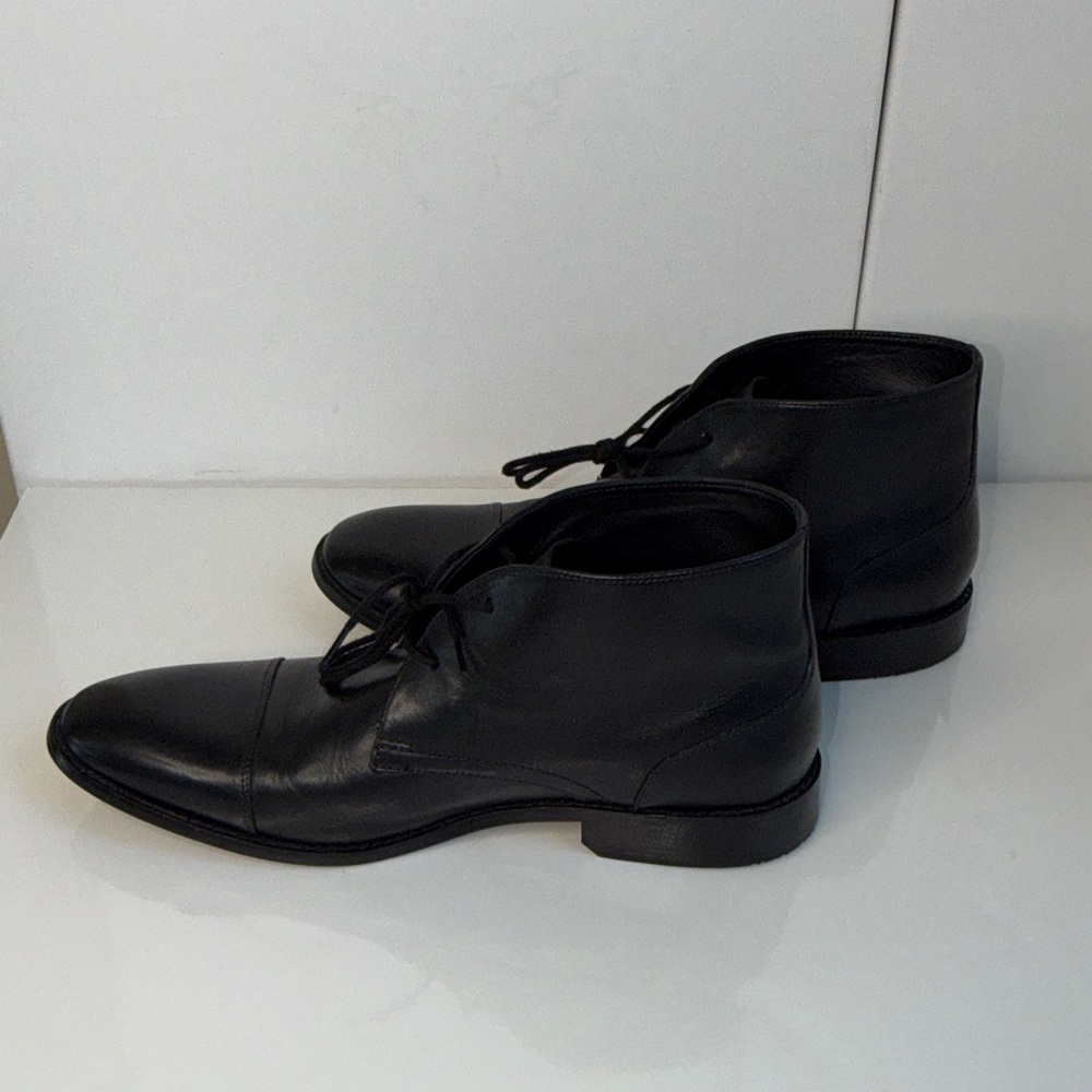 EUC BOSTONIAN NANTASKET MID COMMONWEALTH BLACK LEATHER LACE UP BOOTS 10.5 - Picture 4 of 8